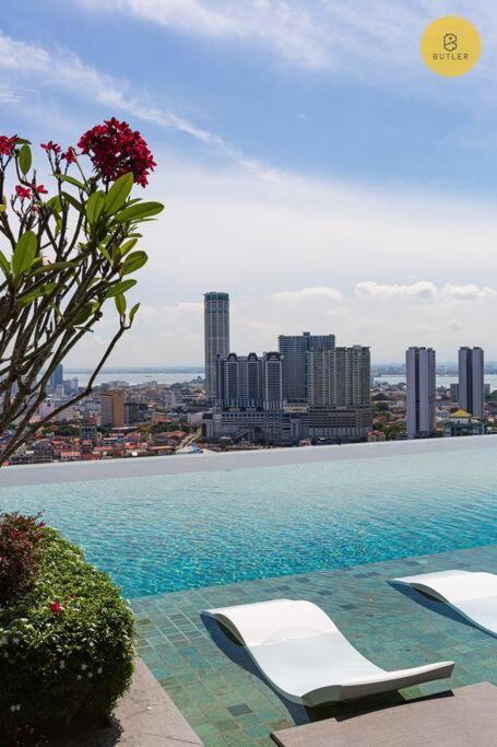 Greatview 2br Infinity Pool & Easyaccess To Town 13 Apartment George Town