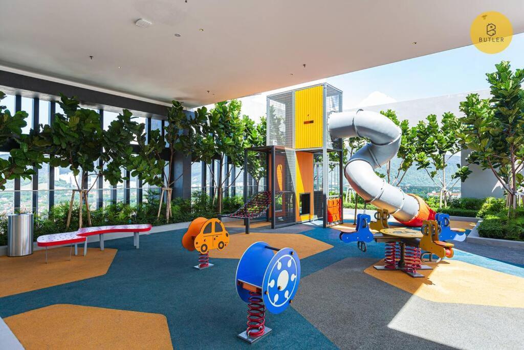 Greatview 2br Infinity Pool & Easyaccess To Town 13 *